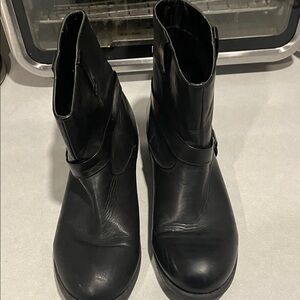 Elegant Black Ankle Booties